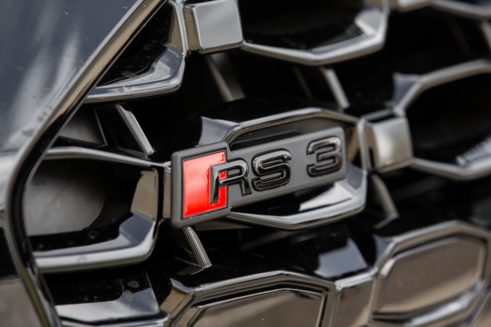  audi-2022-RS3-A3-plug-in