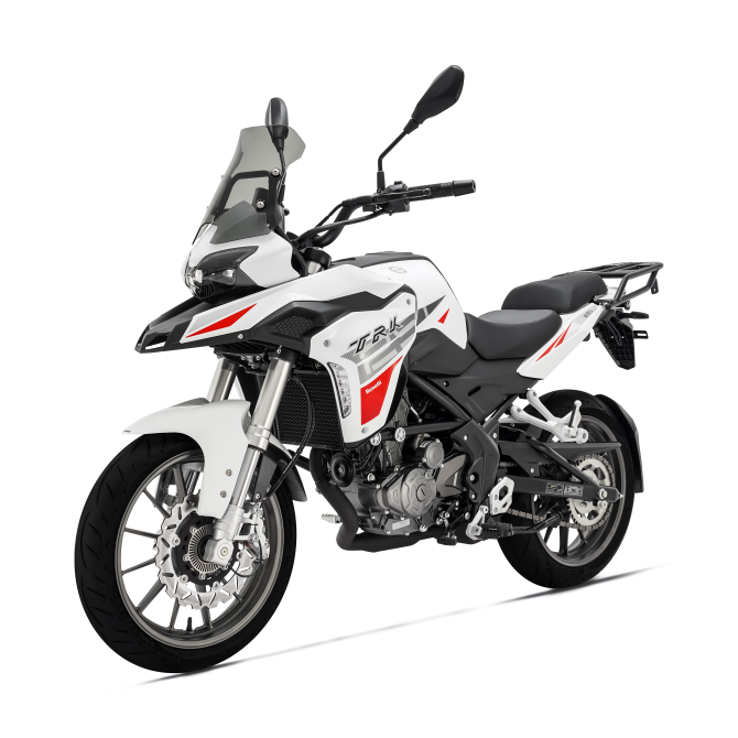 performancemag.it-Benelli-TRK251-Leoncino