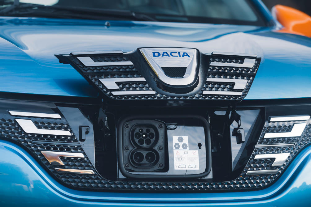 performancemag.it-2022-dacia-spring-test-2022