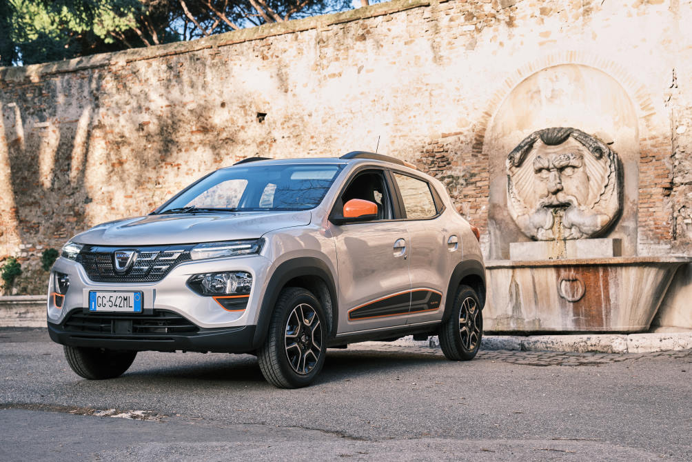 performancemag.it-2022-dacia-spring-test-2022