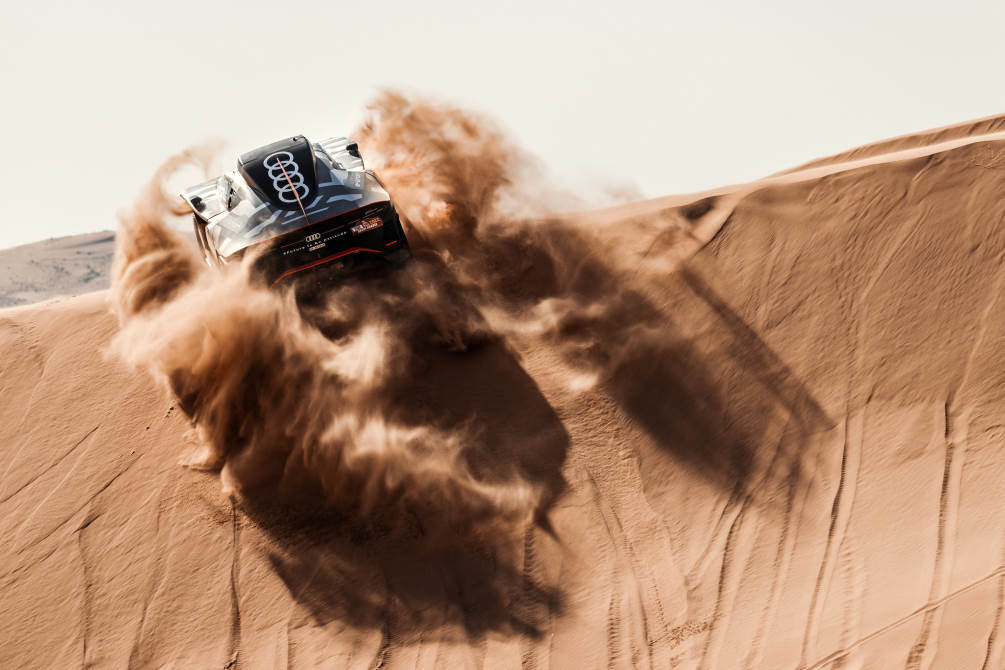  performancemag.it2022-audi-RS-Q-e-tron-DAKAR-2022