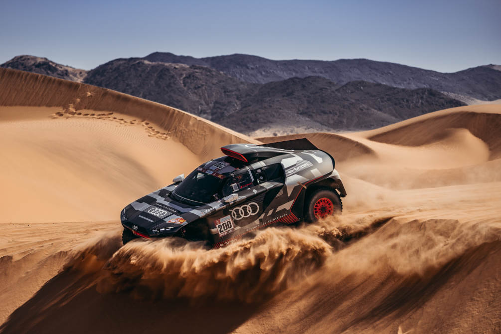  performancemag.it2022-audi-RS-Q-e-tron-DAKAR-2022