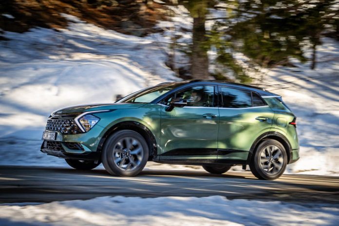 performancemag.it2022-nuova KIA SPORTAGE (12 di 20)