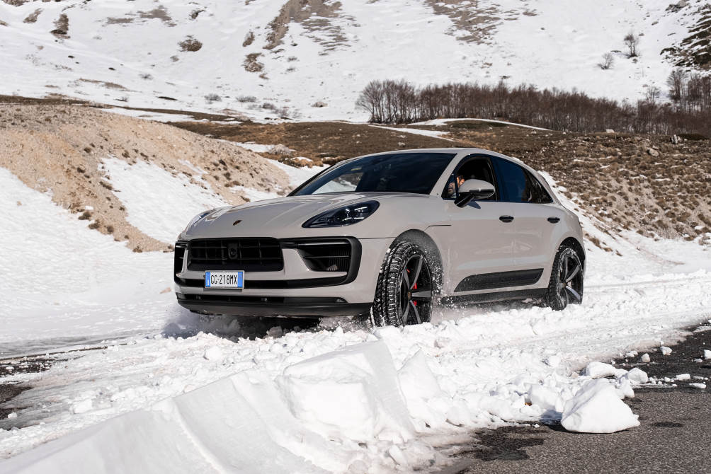 performancemag.it-2022-nuova-porsche-macanS