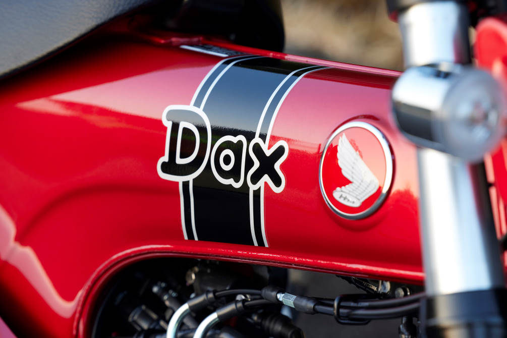  performancemag.it-2022-honda-Dax-ST125