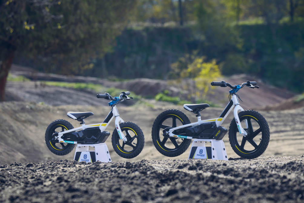  performancemag.it-2022-husqvarna-e-bik