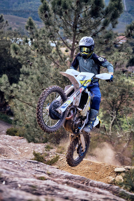  performancemag.it-2022-gamma-husqvarna-2023-Endur