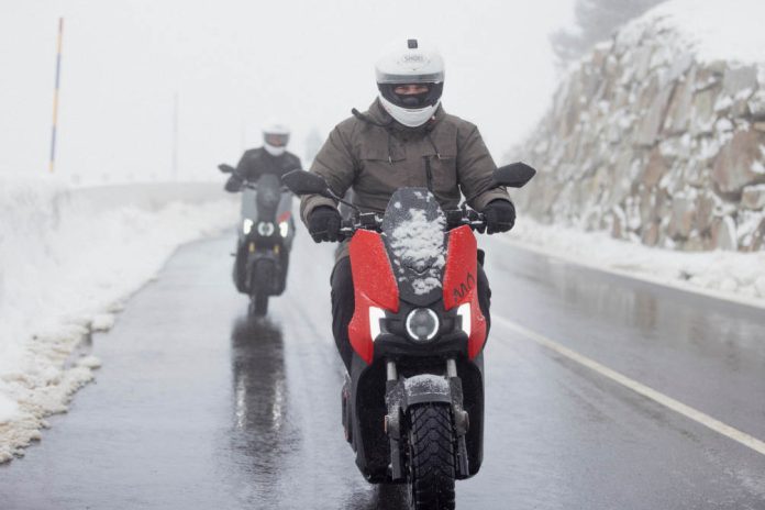 performancemag.it-seat-MO125-test-