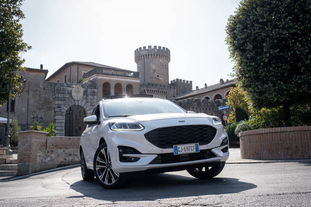 performancemag.it2022-test Ford KUGA Hybrid Fiano Romano (34 di 45)