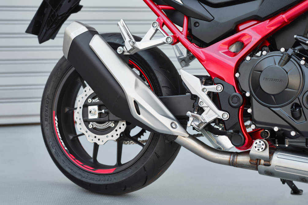  performancemag.it-nuova-Honda-Hornet