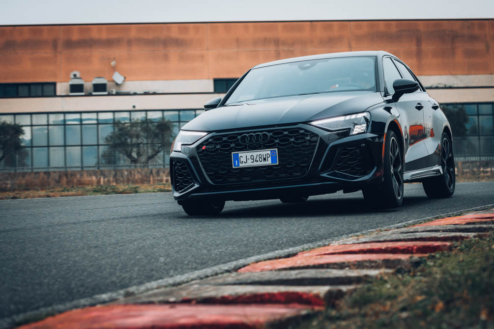 performancemag.it-Audi-RS3-Vs-Michelin-Sport-Cup2-ISAM3