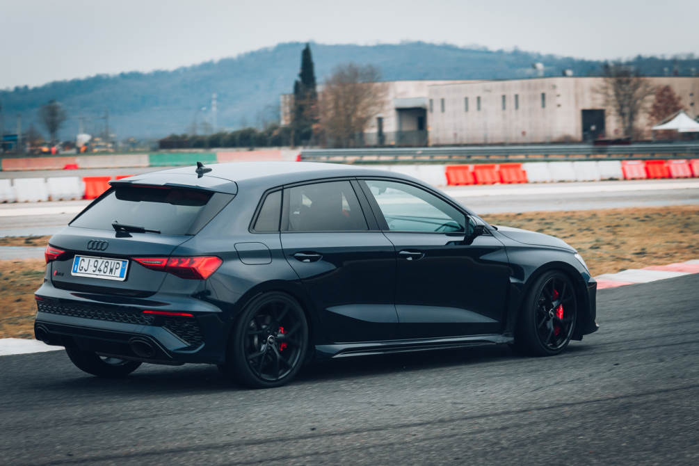 performancemag.it-Audi-RS3-Vs-Michelin-Sport-Cup2-ISAM3