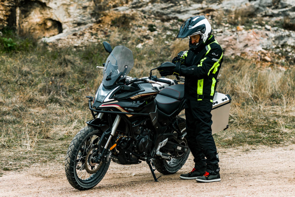 performancemag.it-CFMoto-MT800-Voge-DSX500