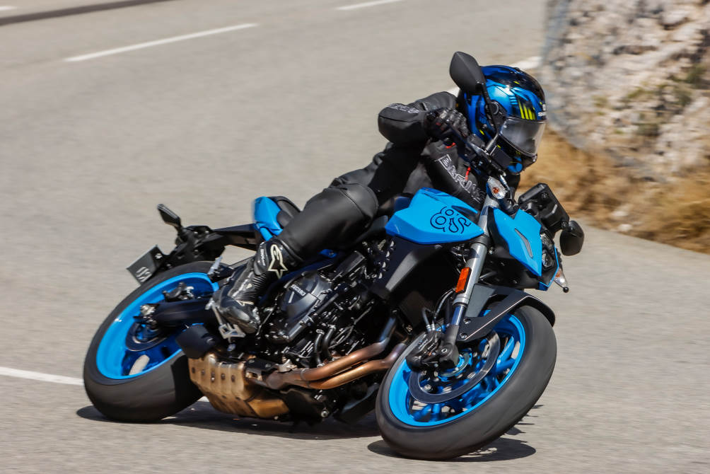 performancemag.it-suzuki-GSX-8S-analisi