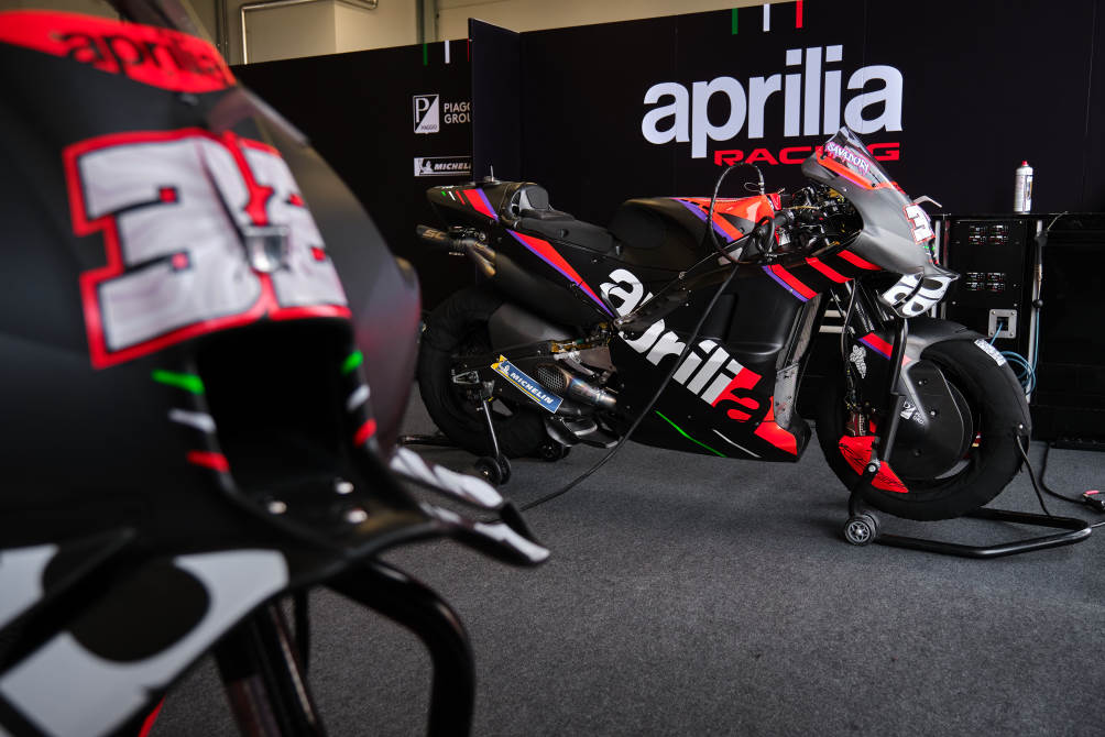 performancemag.it-misano-2023-test-team-aprilia-RS-GP