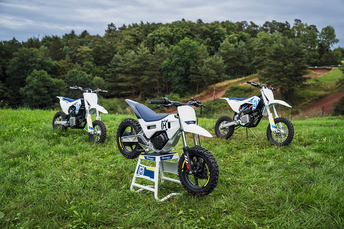 performancemag.it-husqvarna EE21 024